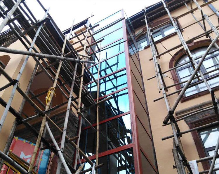 Residential vertical lift